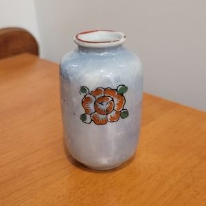 Vtg Japanese bud vase blue opalescent floral 3" tall